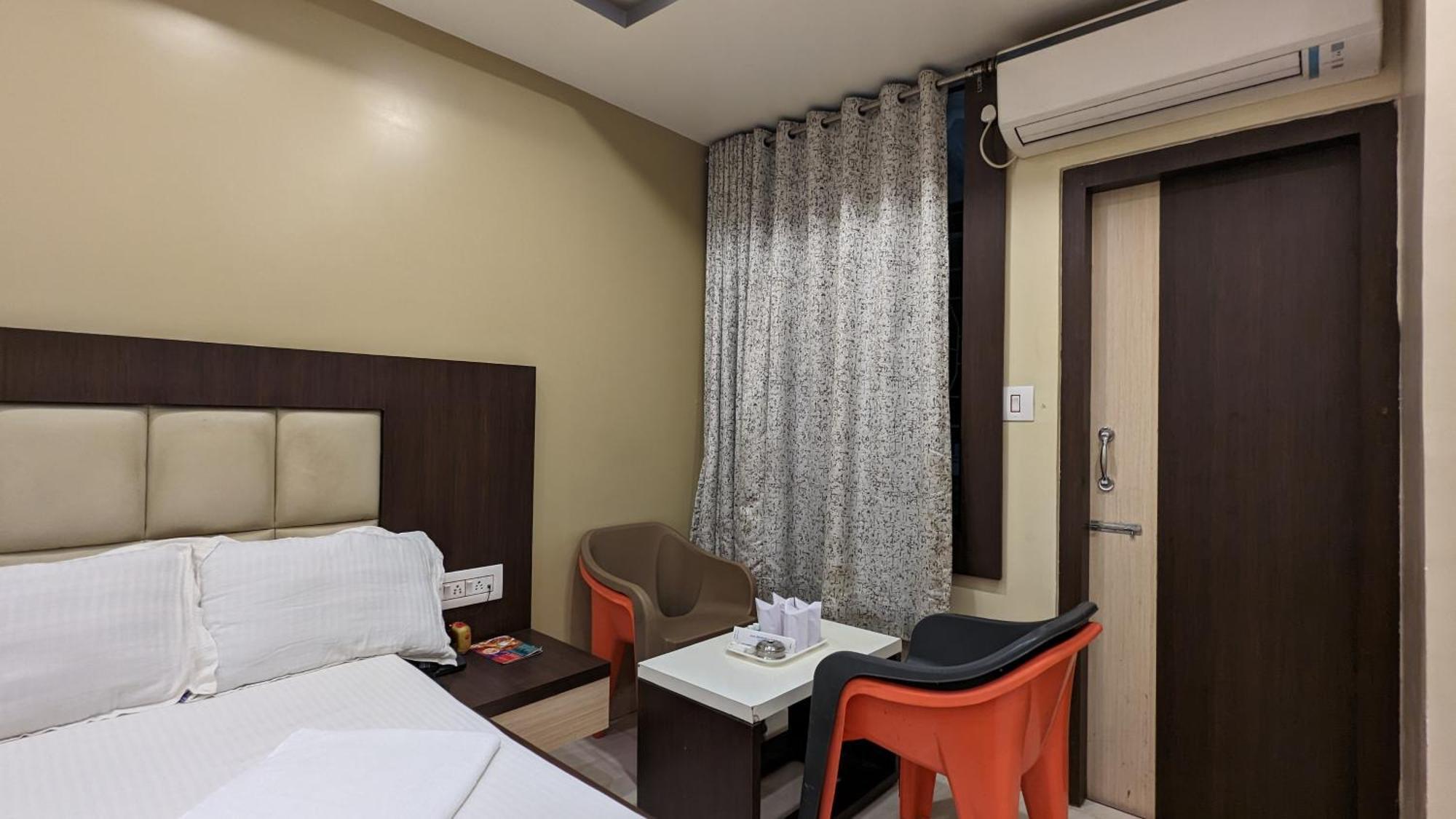 Hotel Binapani Deluxe 1 Tarapith Luaran gambar