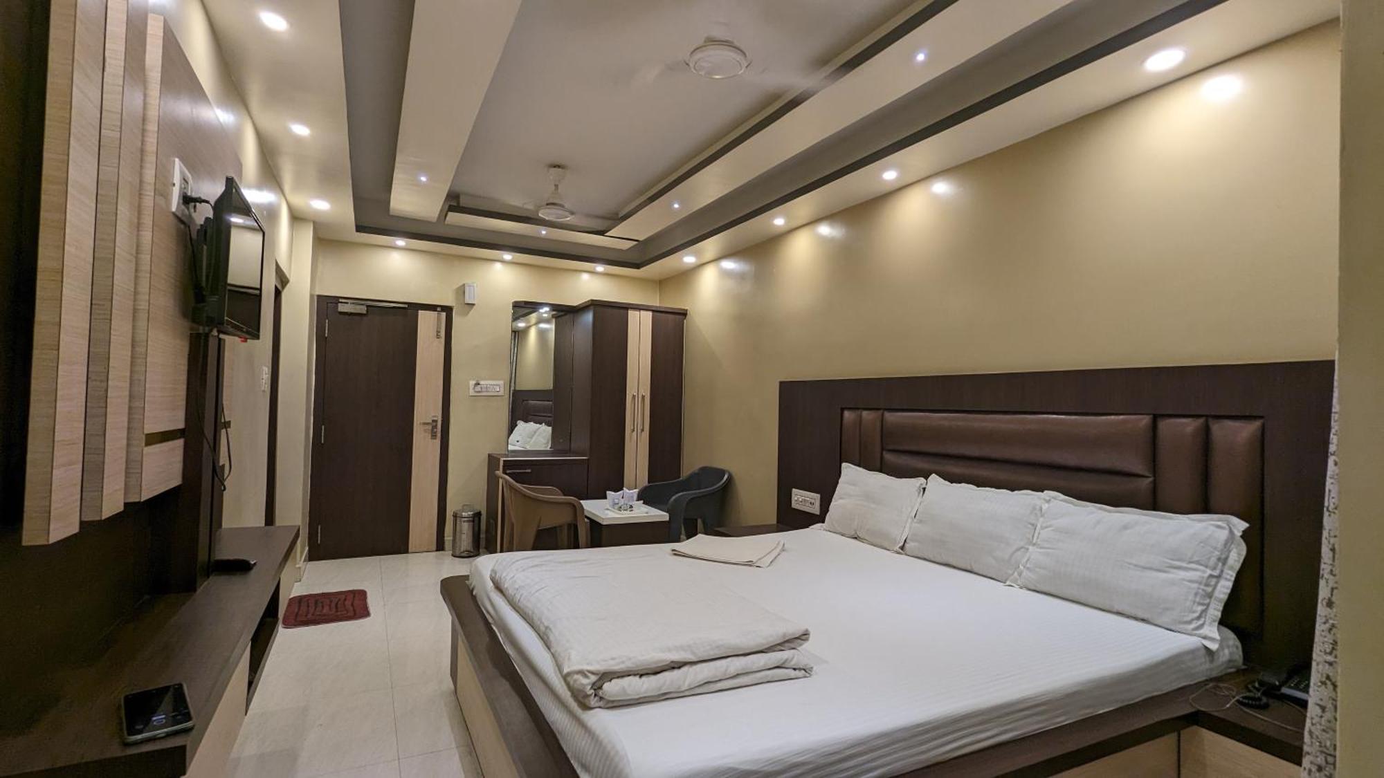 Hotel Binapani Deluxe 1 Tarapith Luaran gambar