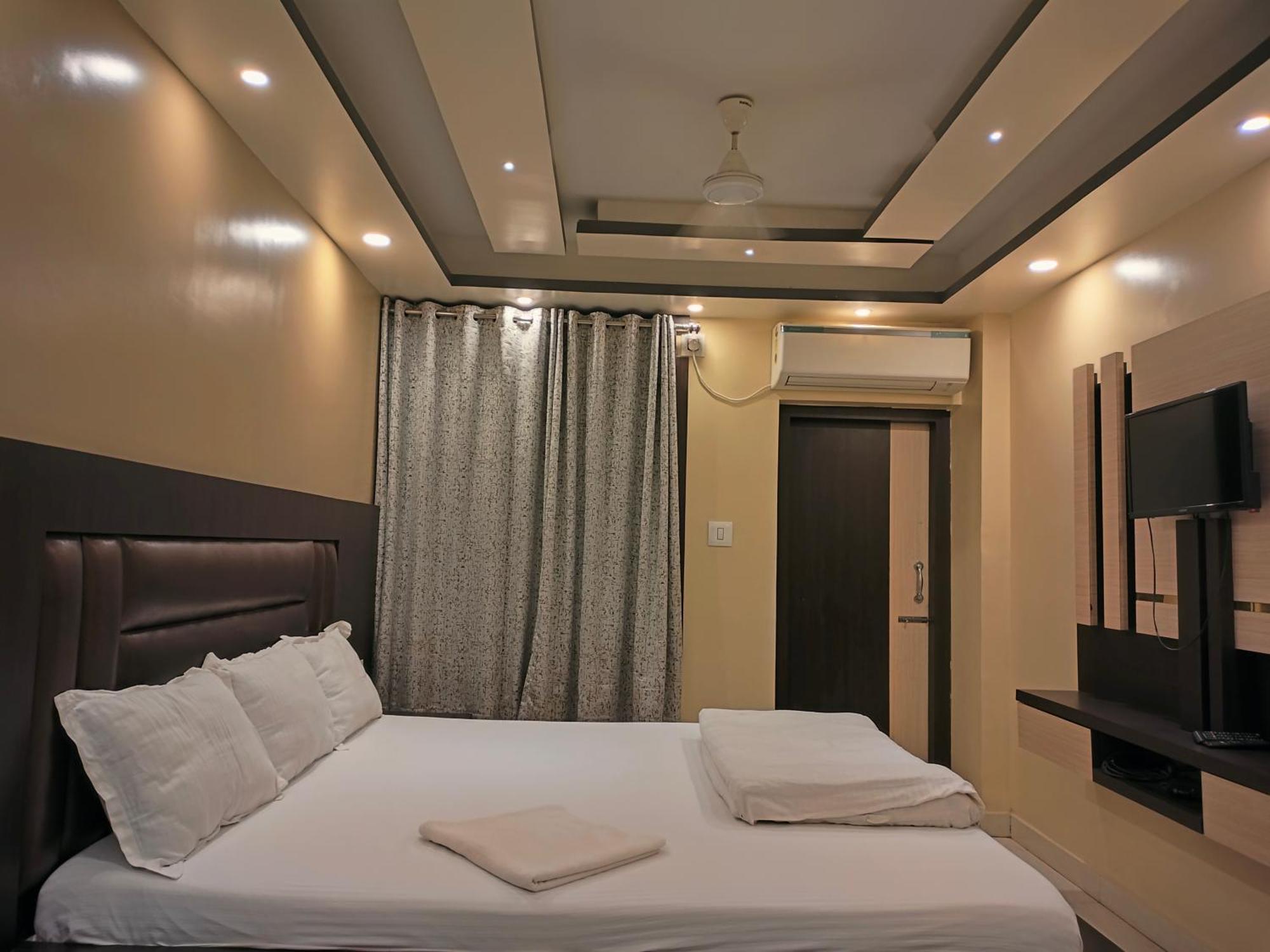 Hotel Binapani Deluxe 1 Tarapith Luaran gambar