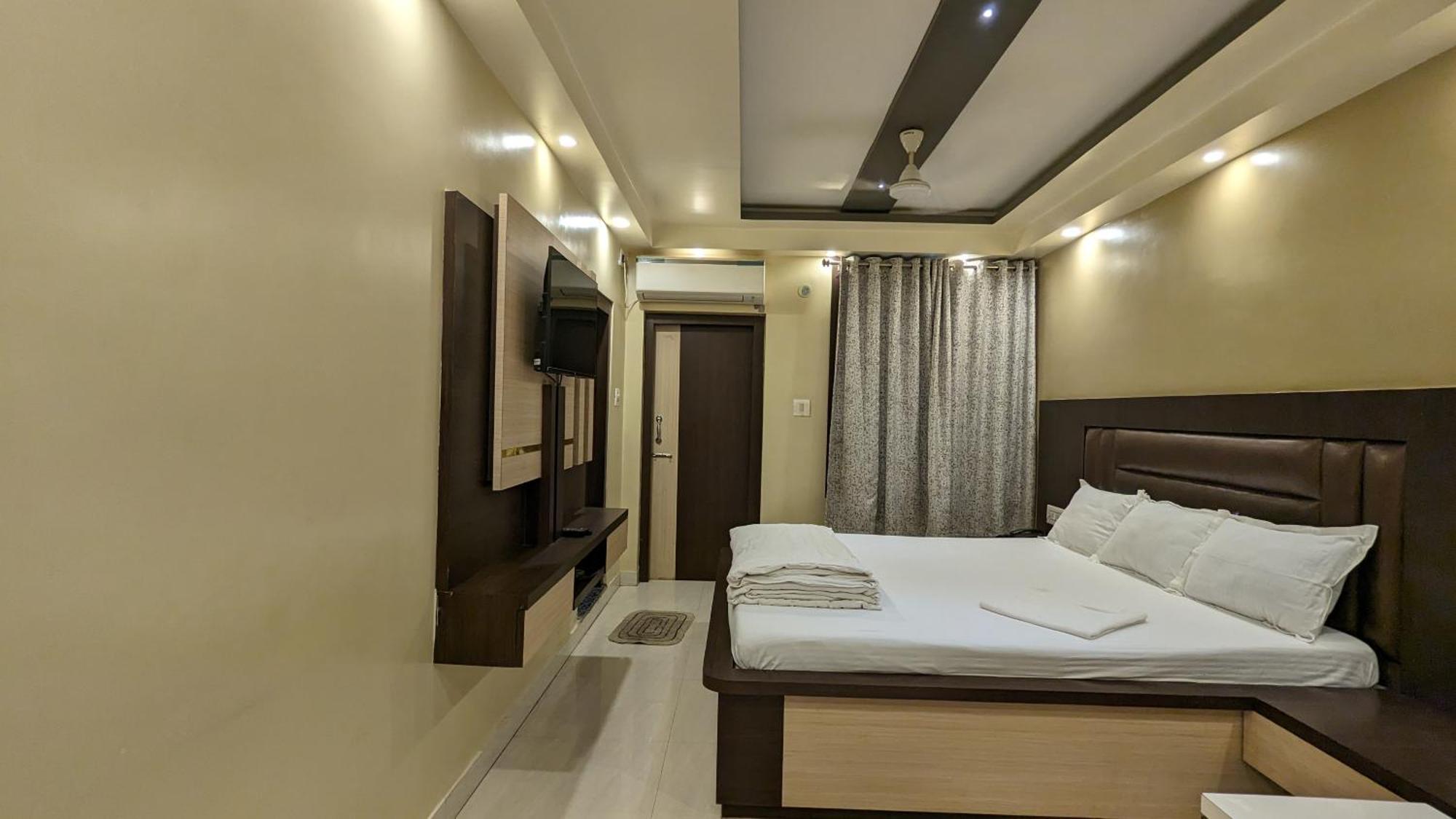 Hotel Binapani Deluxe 1 Tarapith Luaran gambar